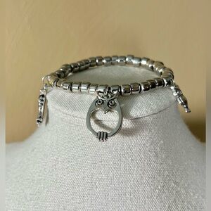 Chic Silver Owl Pendant Bracelet